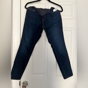 Old navy full panel maternity jeans size 6 short